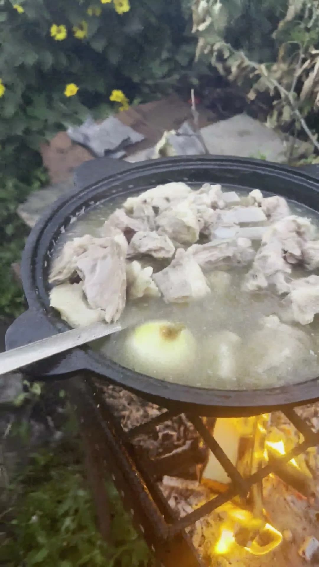 Казан на огне